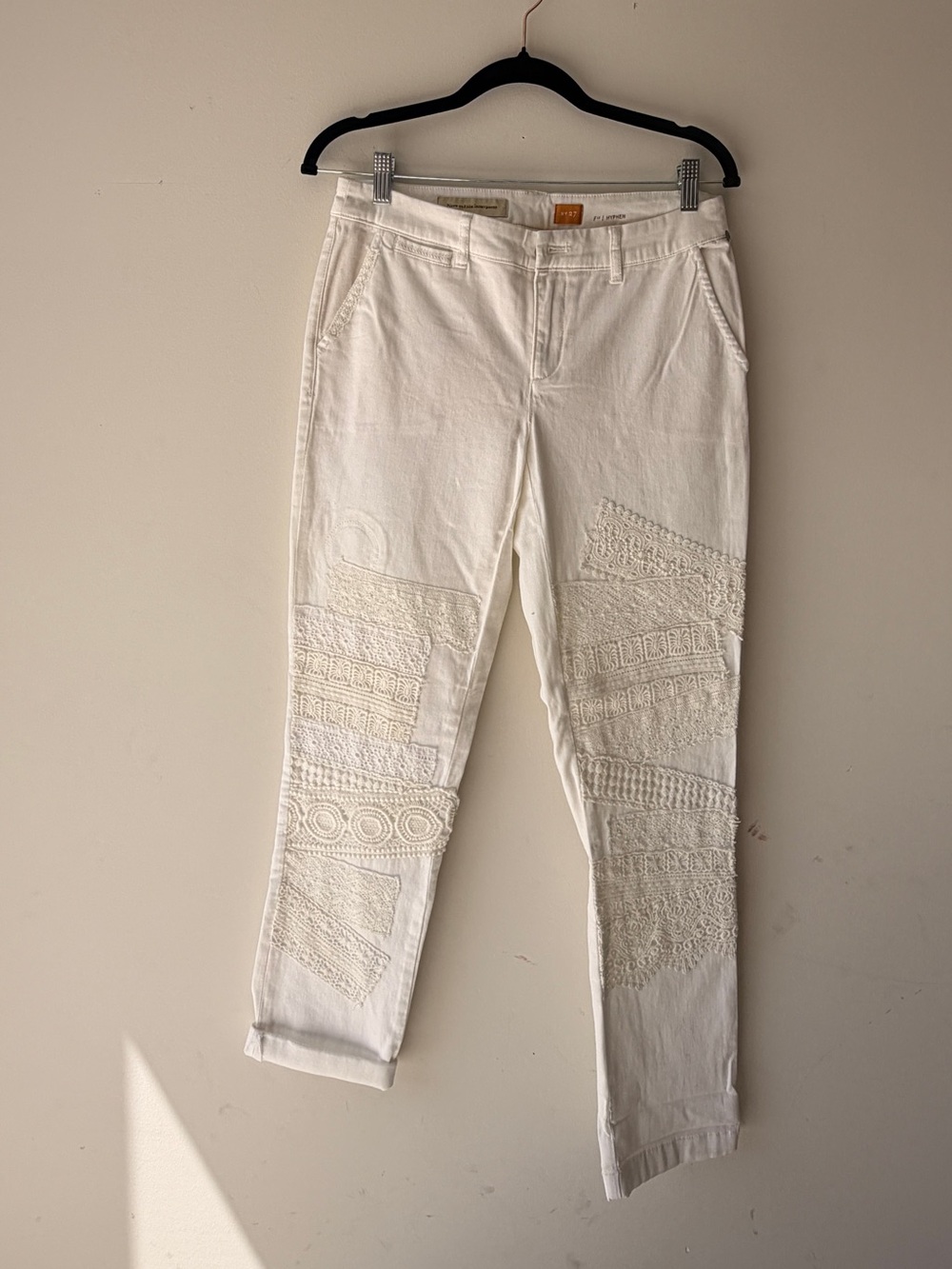PILCRO off white Women's Embroidered Patchwork Jeans